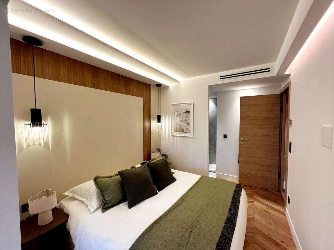 A vendre à Cannes Résidence de Standing - Vue Mer - Magnifique  4 pièces de 100 m² - photo 15