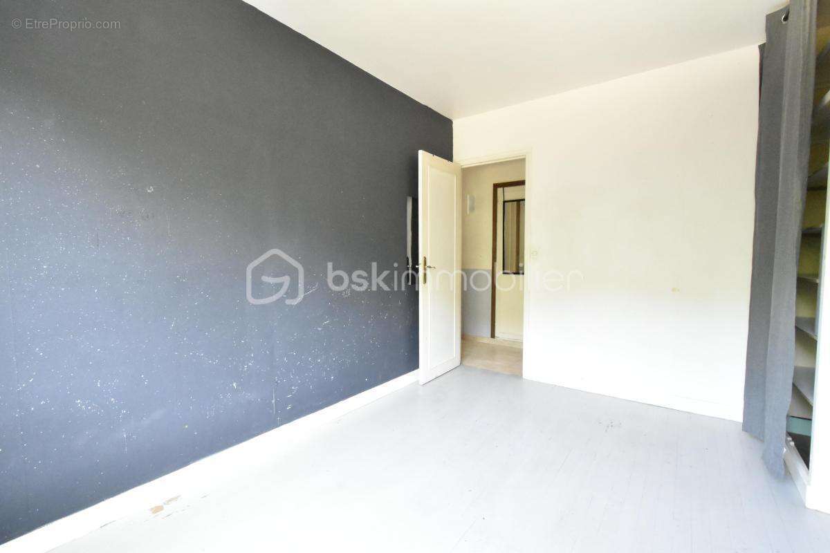 Maison familiale d'environ 135 m² – 4 chambres – Sous-sol total – Jardin clos – Étréchy - photo 12