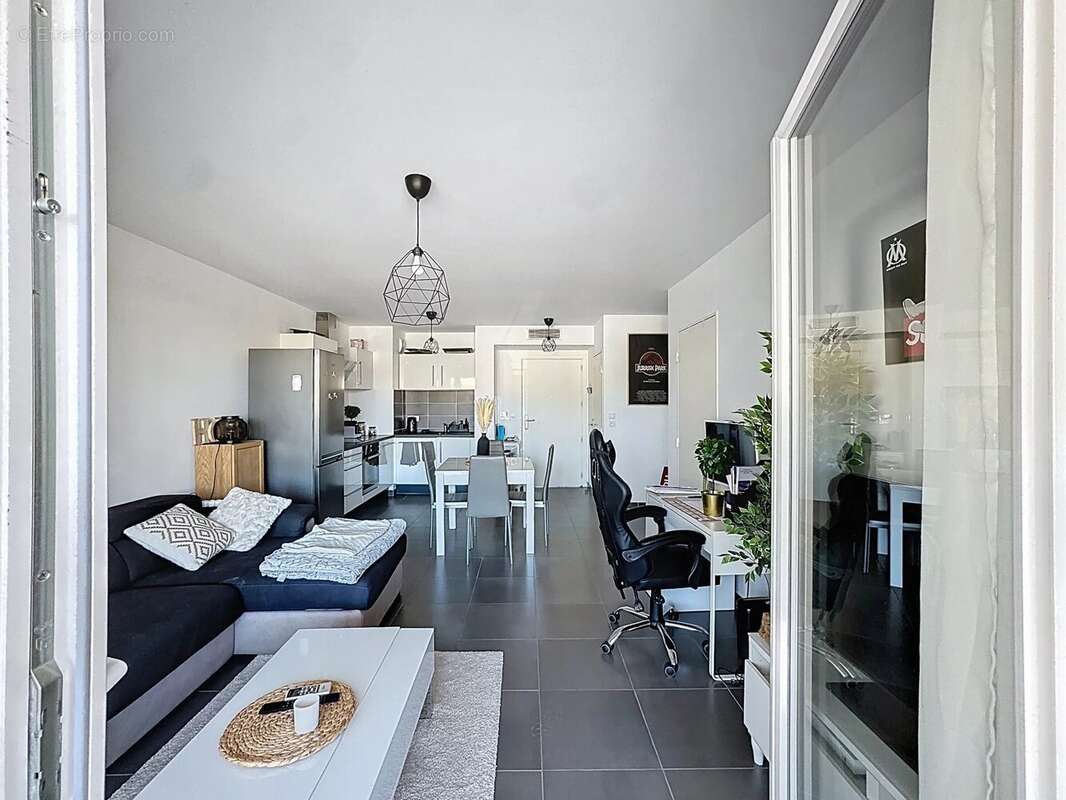 Très beau T2 46m2 + terrasse de 13m2 et 2 places de stationnements - photo 4