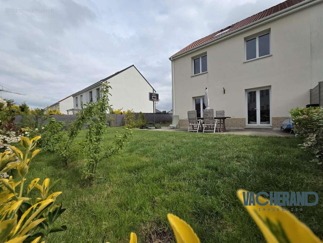 Maison 89 m² à Nieppe  - photo 5