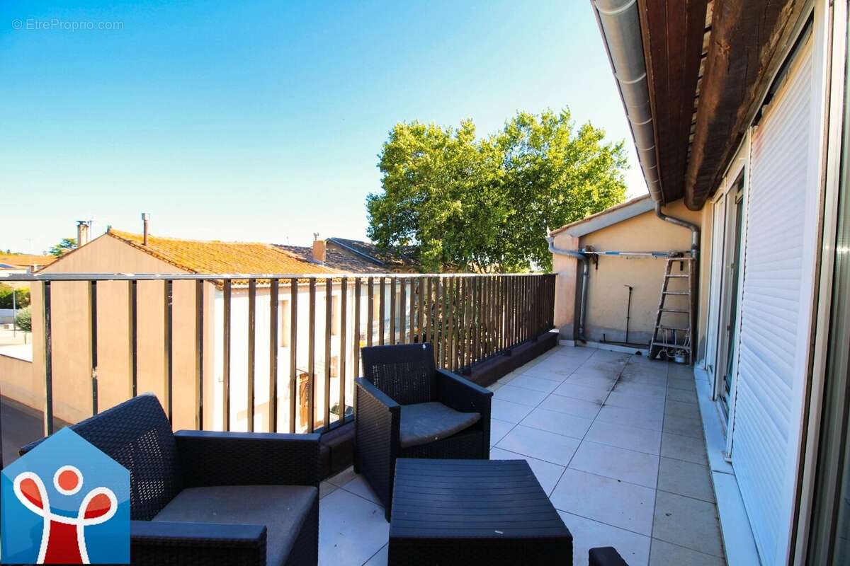 Maison de Village 4 Pièces avec Terrasse  Cers Centre - photo 4