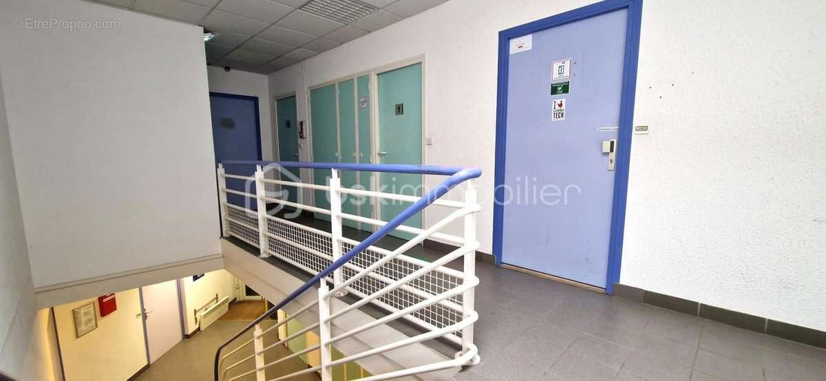 Commerce à SAINT-EGREVE