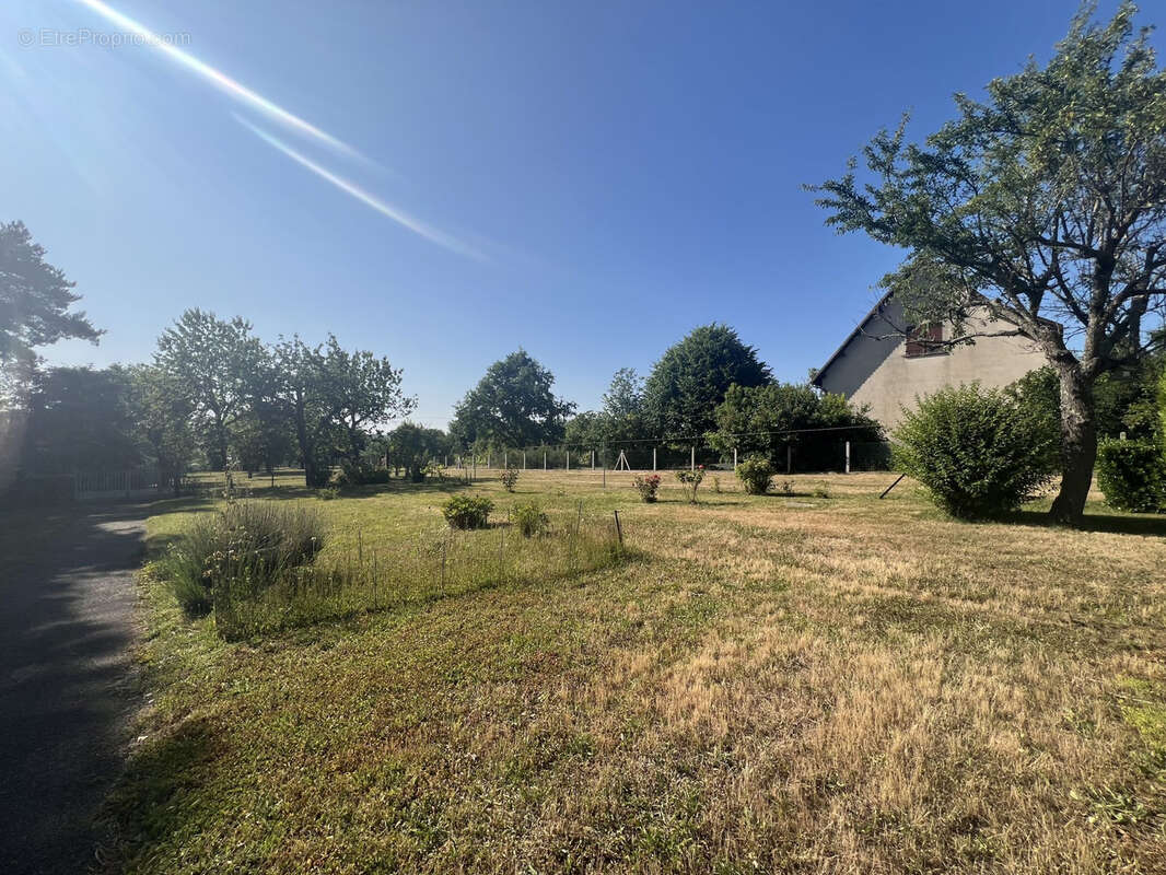 Maison à CHATEAUMEILLANT