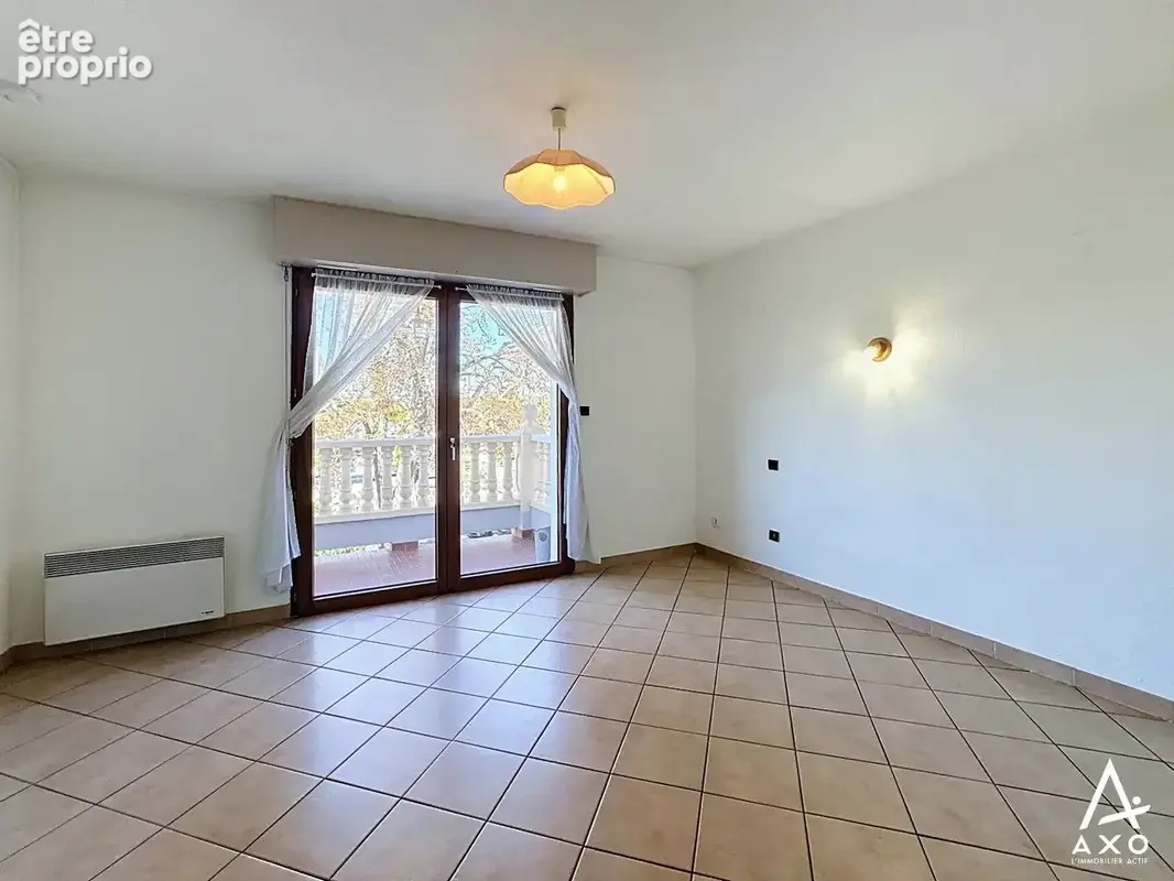 T1 avec balcon et parking - photo 3