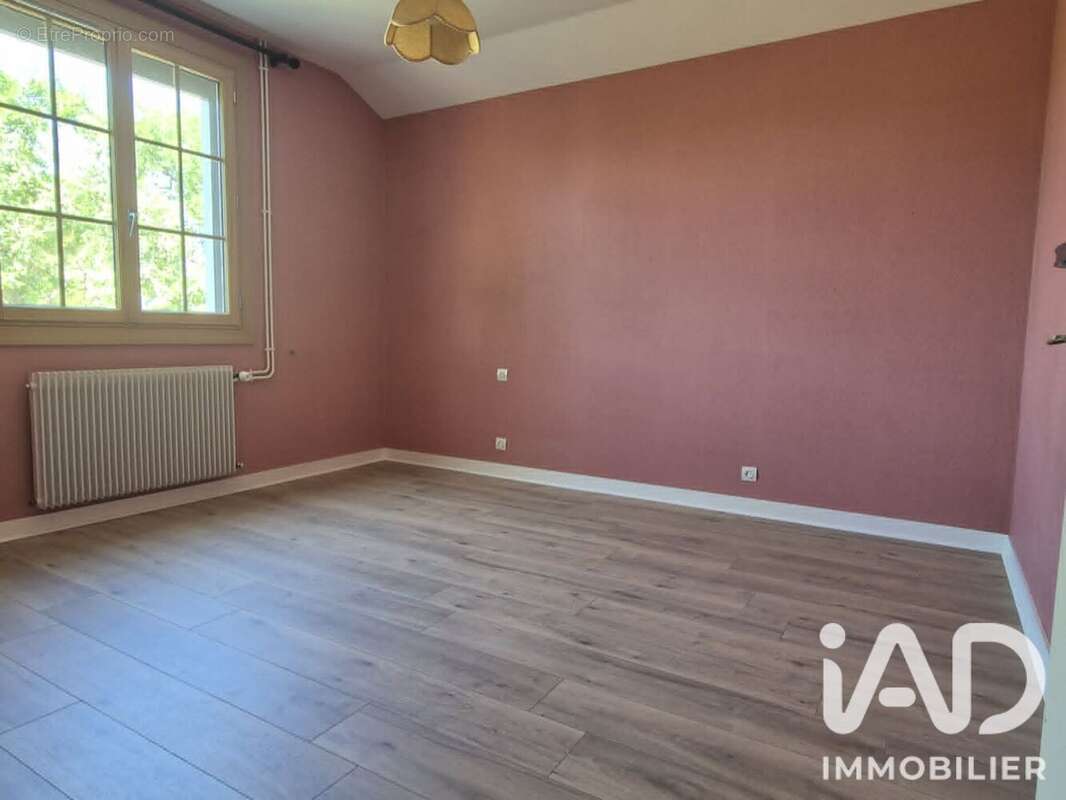 Maison 121 m² à Charroux  - photo 7