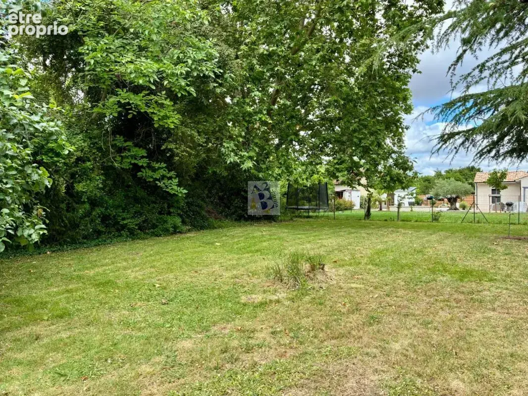 Rare sur le secteur! maison de plain pied avec grand parc arore au coeur de l'isle d'espagnac - photo 24