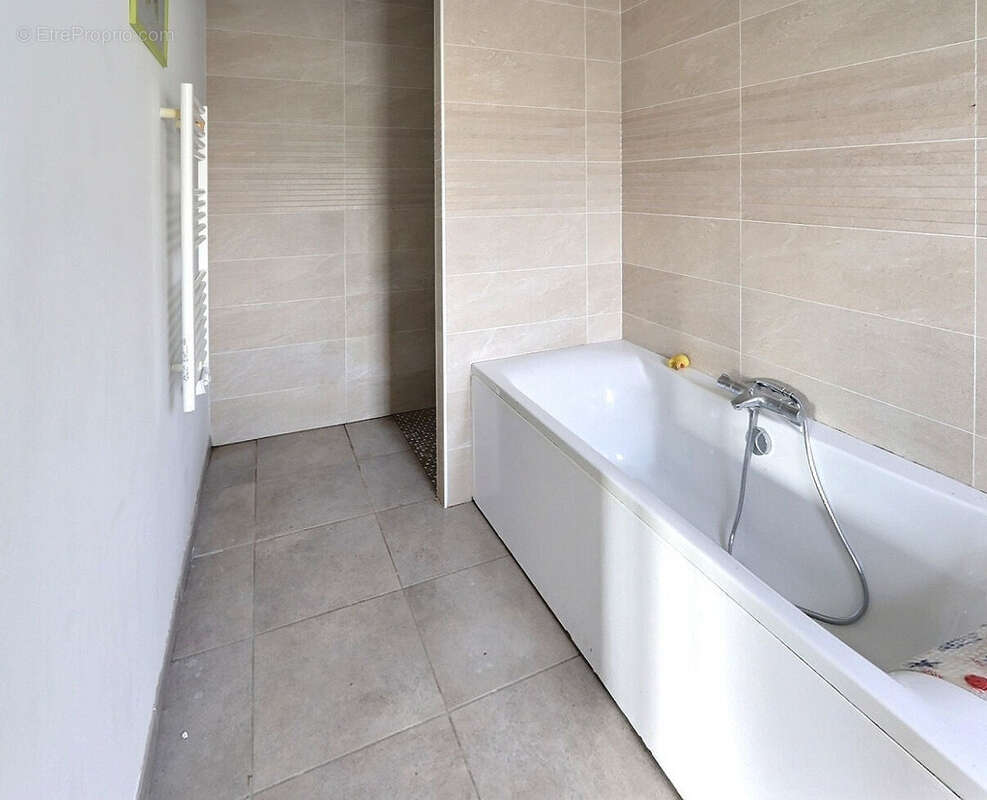 Maison à SAINT-REMY-LES-CHEVREUSE