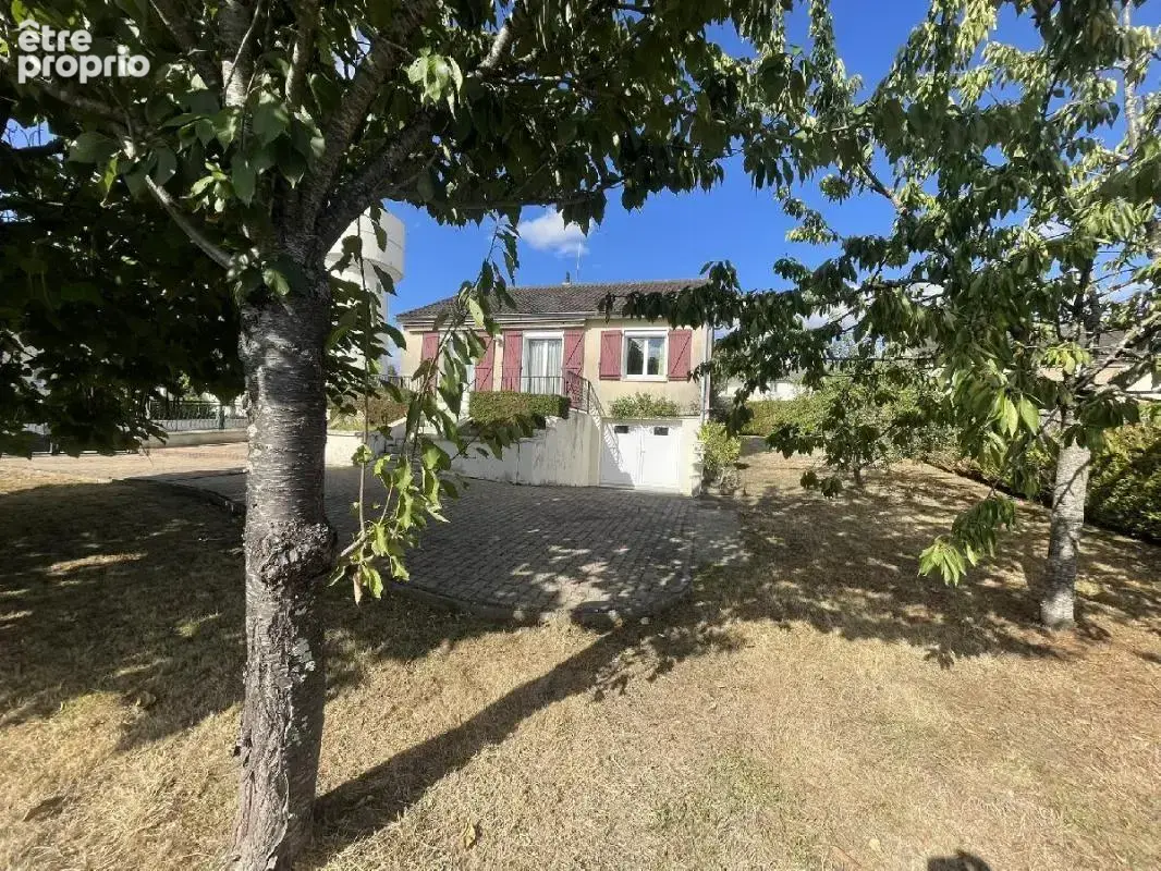 Maison à CONDE-SUR-HUISNE