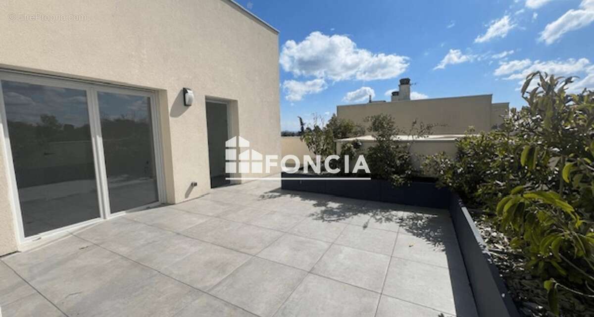 Appartement à RILLIEUX-LA-PAPE