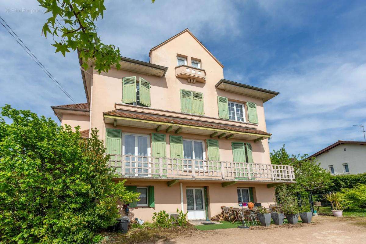 Maison à VILLARS-LES-DOMBES