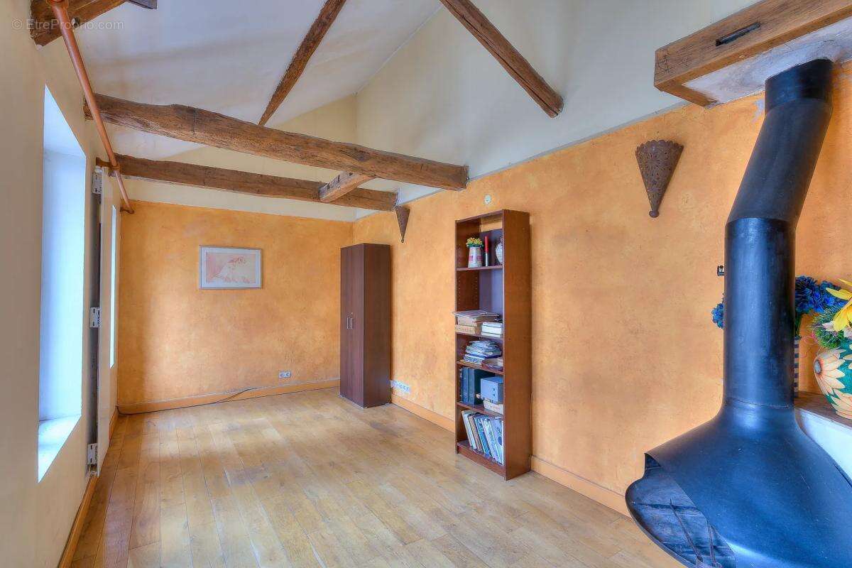 Appartement à PUTEAUX