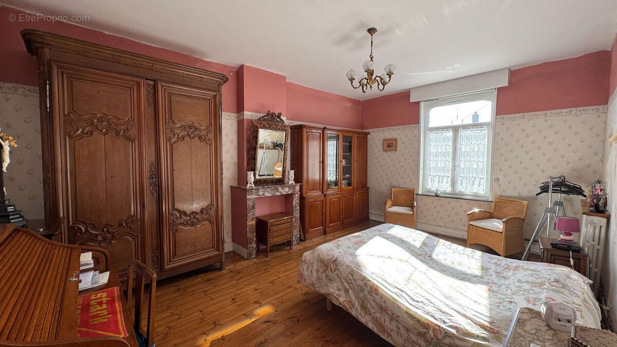 Maison à AIX-NOULETTE