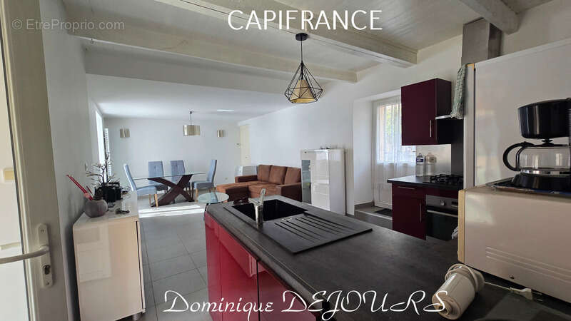 Maison à SAINT-SAUVEUR-DE-MONTAGUT