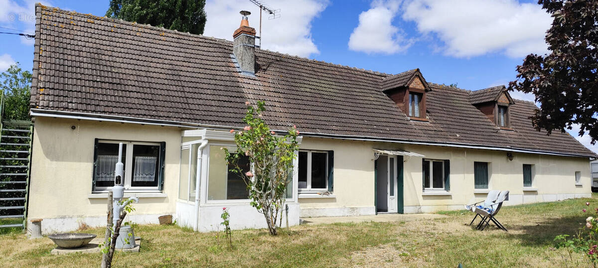 Maison à BOUFFRY
