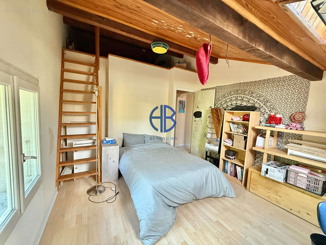 Maison à SAINT-ETIENNE-DE-CROSSEY