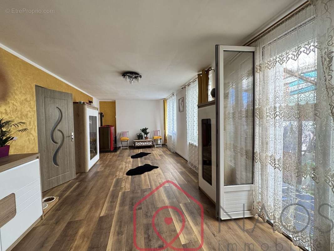 Maison de ville rénovée de 119 m²  À deux pas du centre-ville de Pontivy 212000 FAI - photo 5