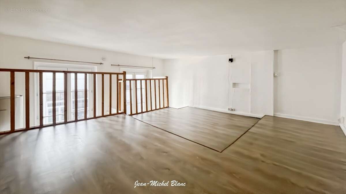 Appartement à vendre 2 pièces LYON 1ER ARRONDISSEMENT (69) - photo 5