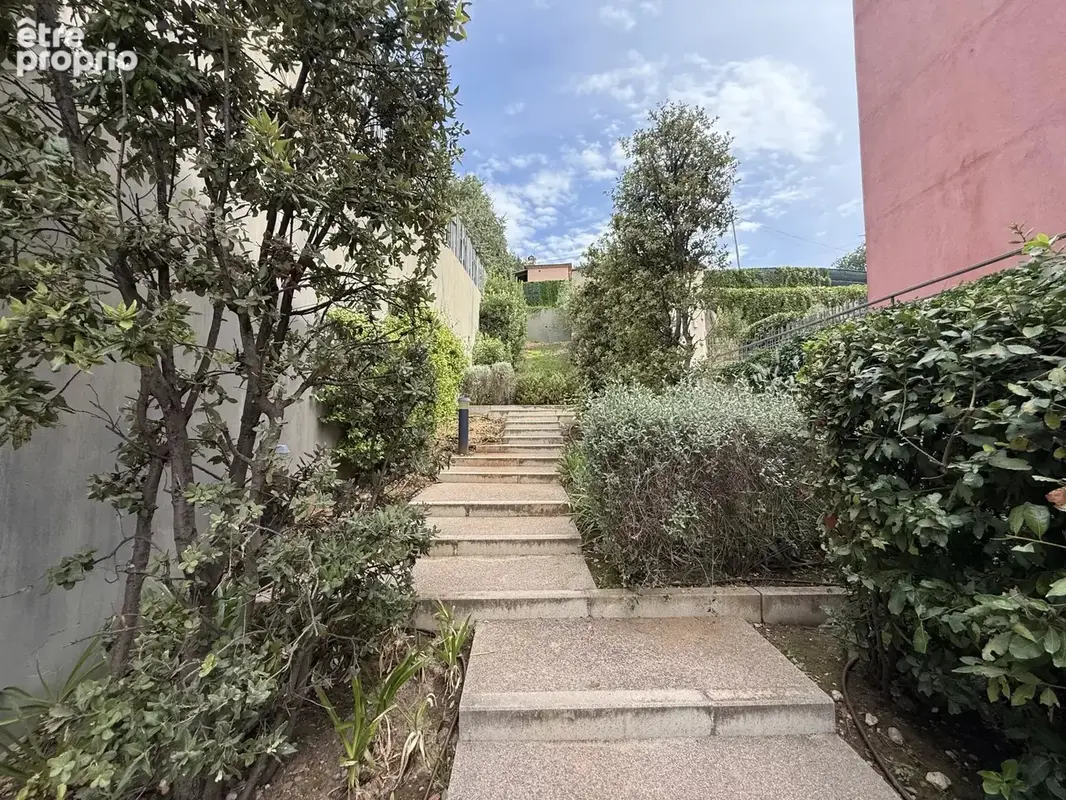 Valbonne – à deux pas du village – 3 pièces avec jardin, terrasse & garage - photo 8