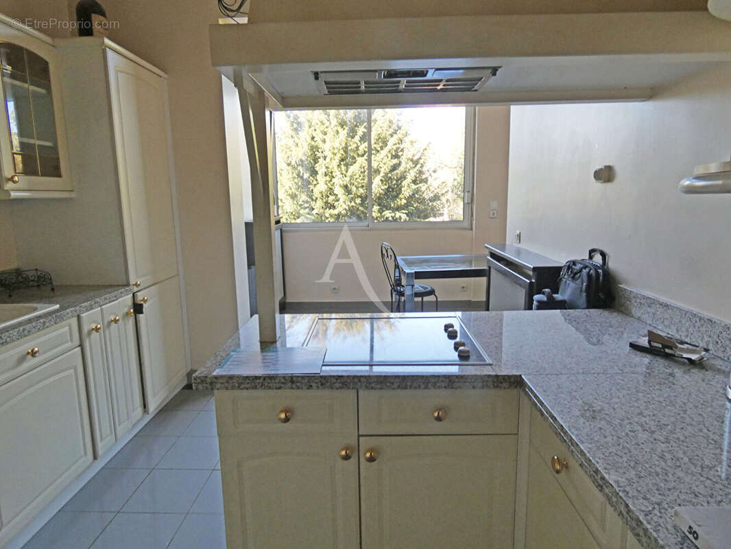 Maison à NEUILLY-SUR-MARNE