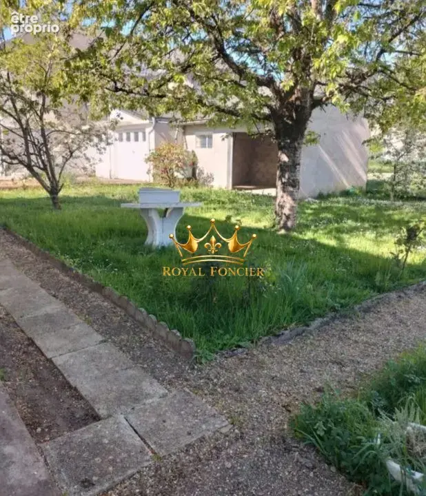 Jardin avec atelier 
