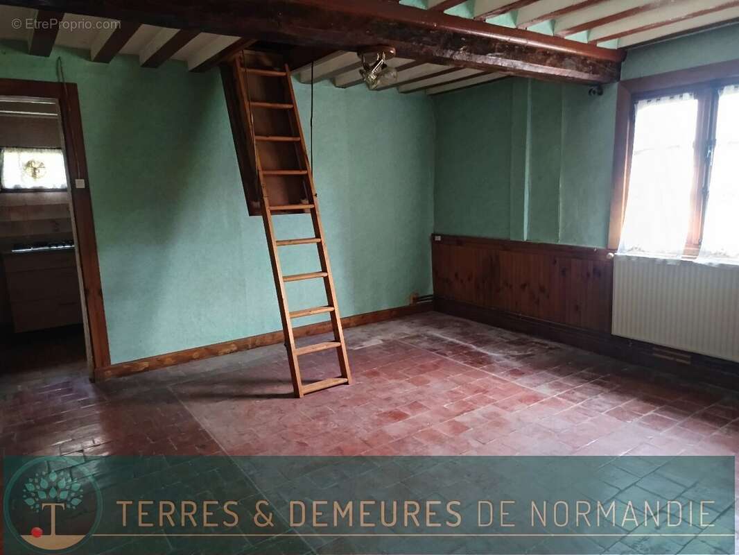 Maison à CORMEILLES
