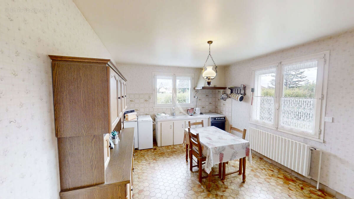 Maison Fay Aux Loges 4 pièce(s) 96.1 m2 - photo 2