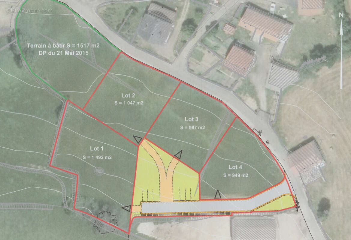 Terrain à GRANDRIEU