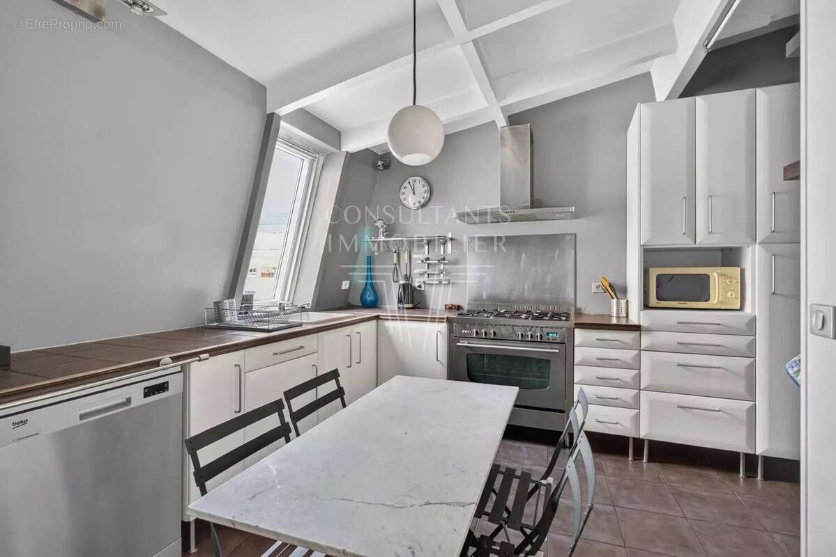 Boulogne Porte de Saint-Cloud . DUPLEX TROIS CHAMBRES - photo 4