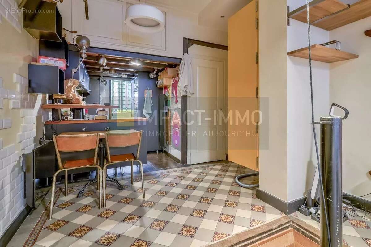 Appartement à PARIS-18E