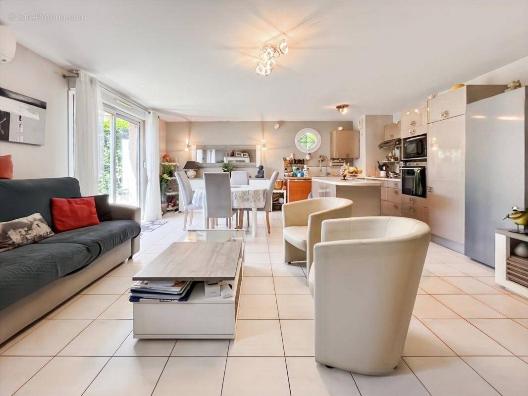 Appartement à FREJUS