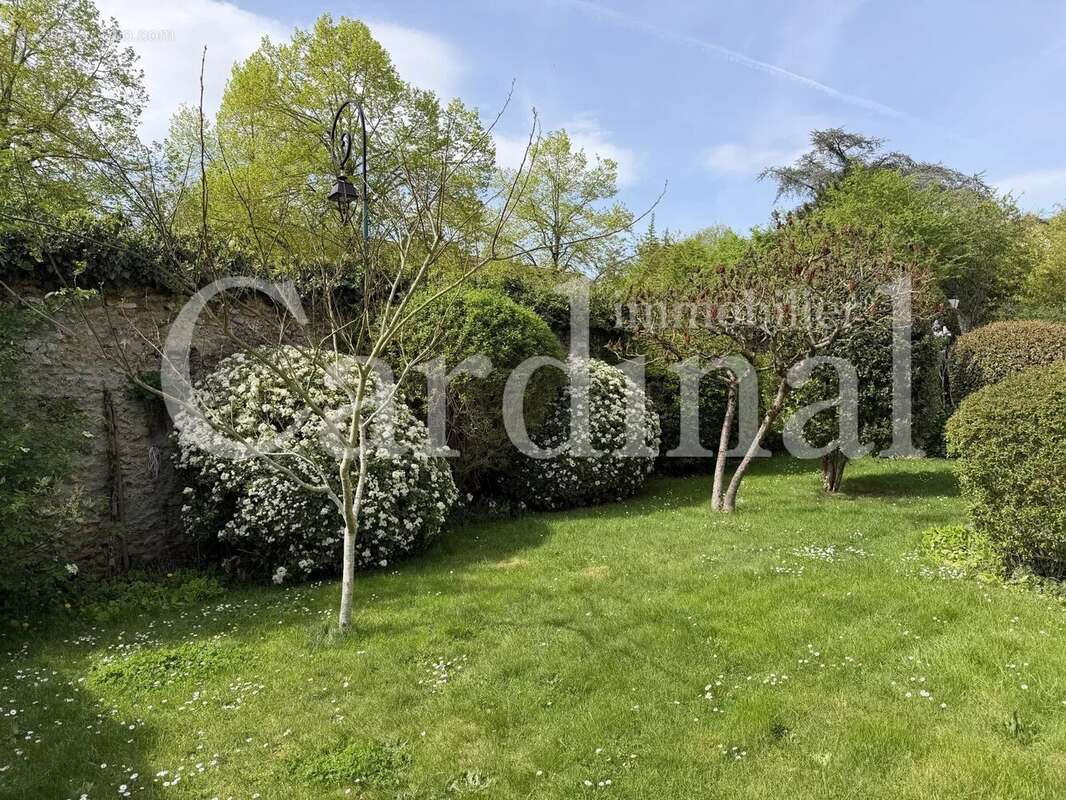 Maison à NOISY-LE-ROI