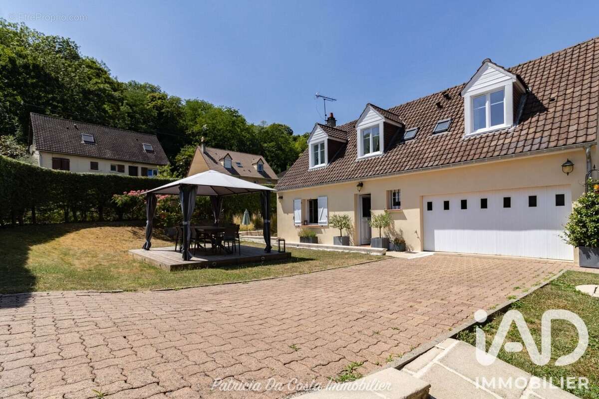 Maison 105 m² à La Falaise  - photo 2