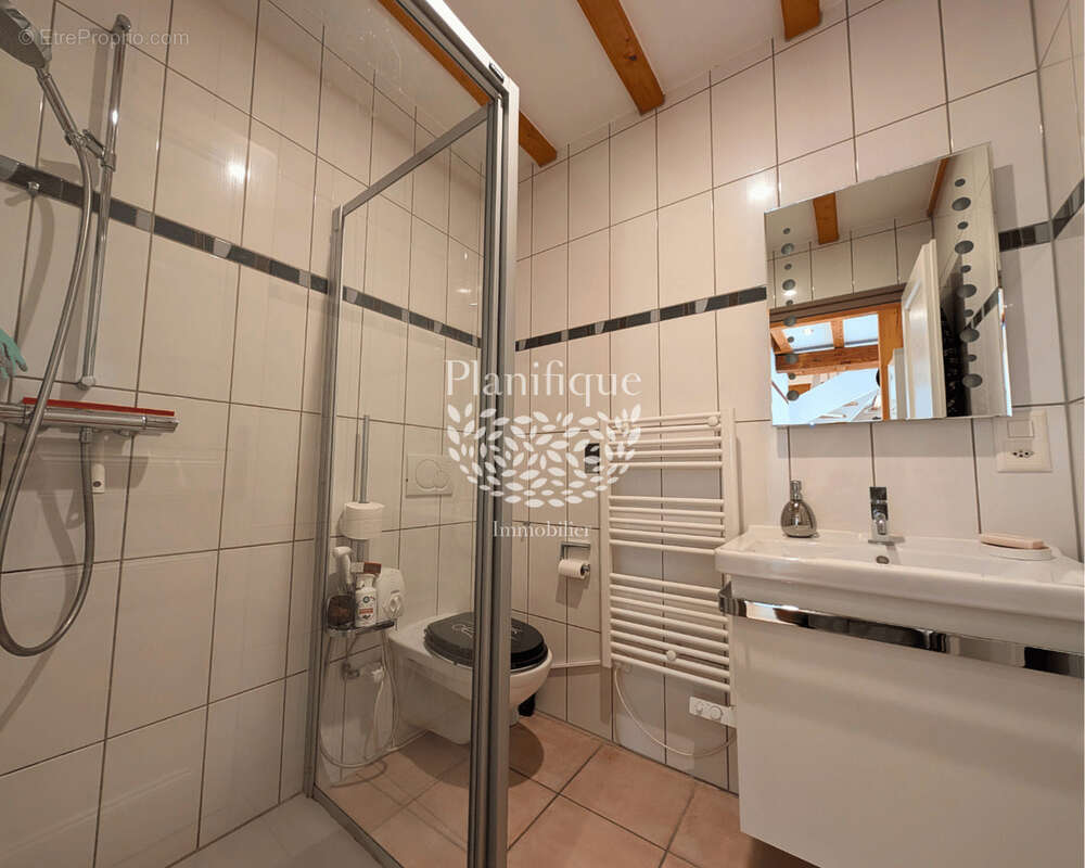 Maison à DIVONNE-LES-BAINS