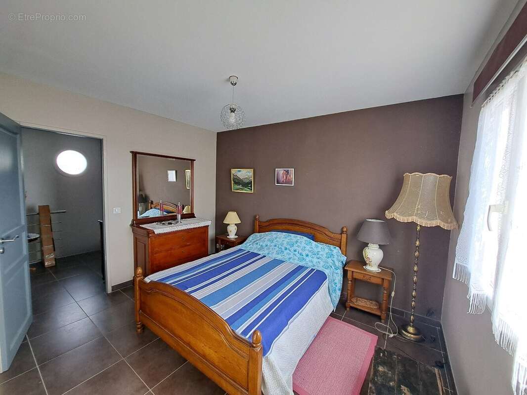 Maison à VILLENEUVE-LES-BEZIERS