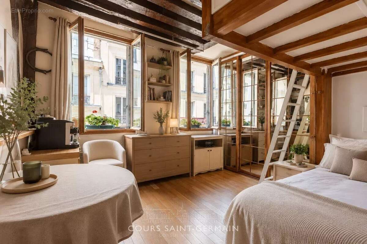 Appartement à PARIS-5E