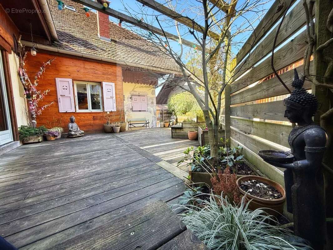 Maison à VEYRIER-DU-LAC