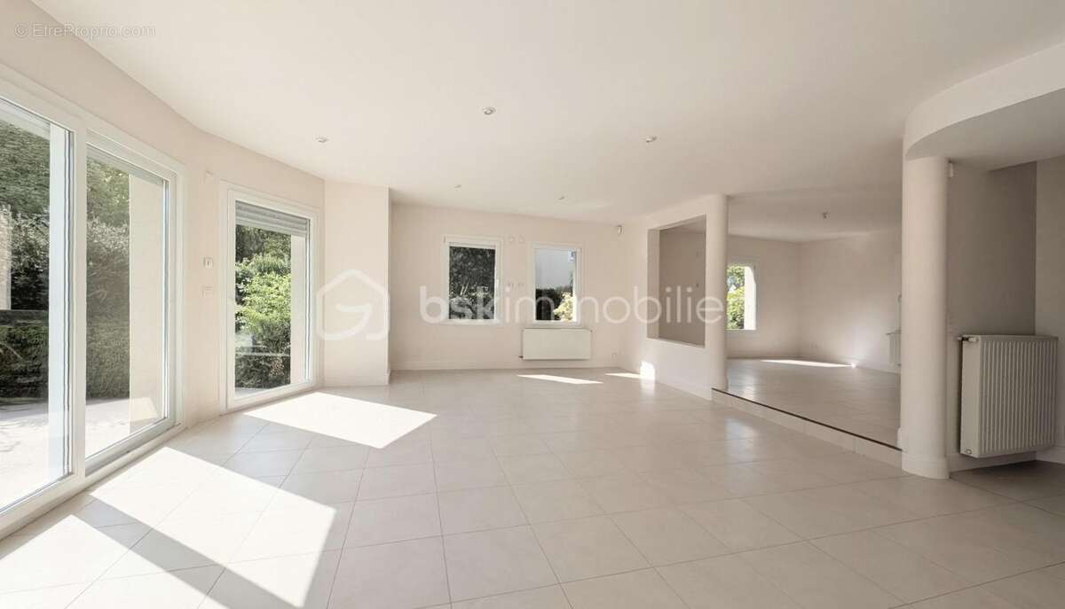 Maison familiale de caractère pensée pour recevoir et partager - photo 7