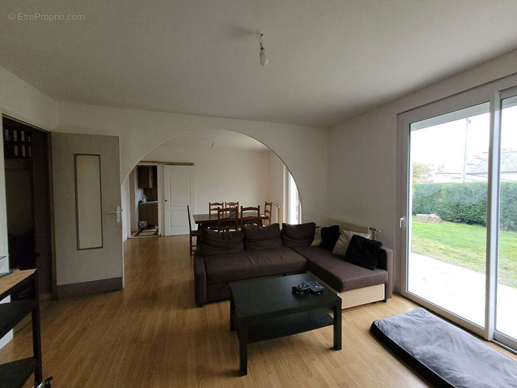 Maison à SALIGNY-SUR-ROUDON