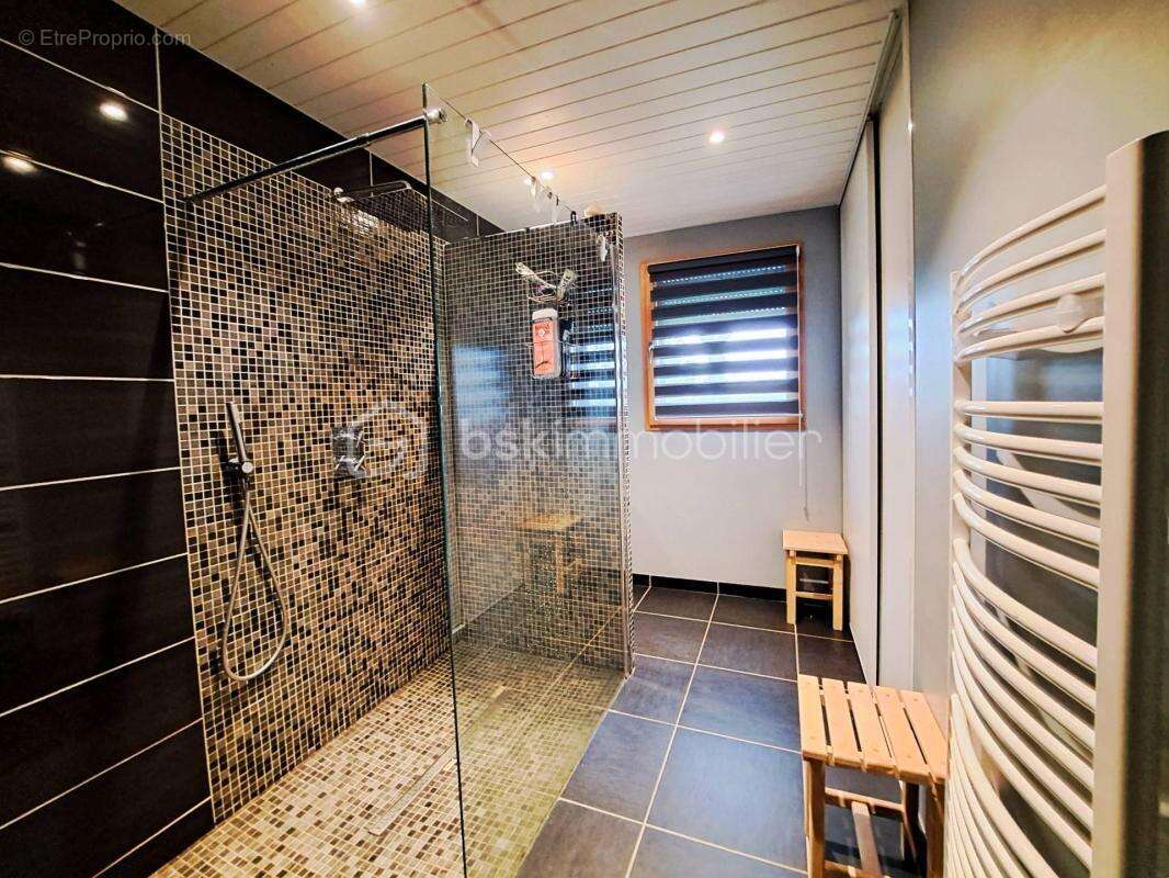 Maison à POULLAOUEN