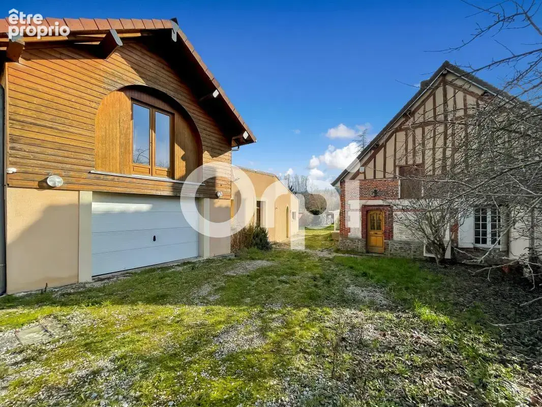 Ensemble avec dépendances de 300m² axe EVREUX - CONCHES - photo 12