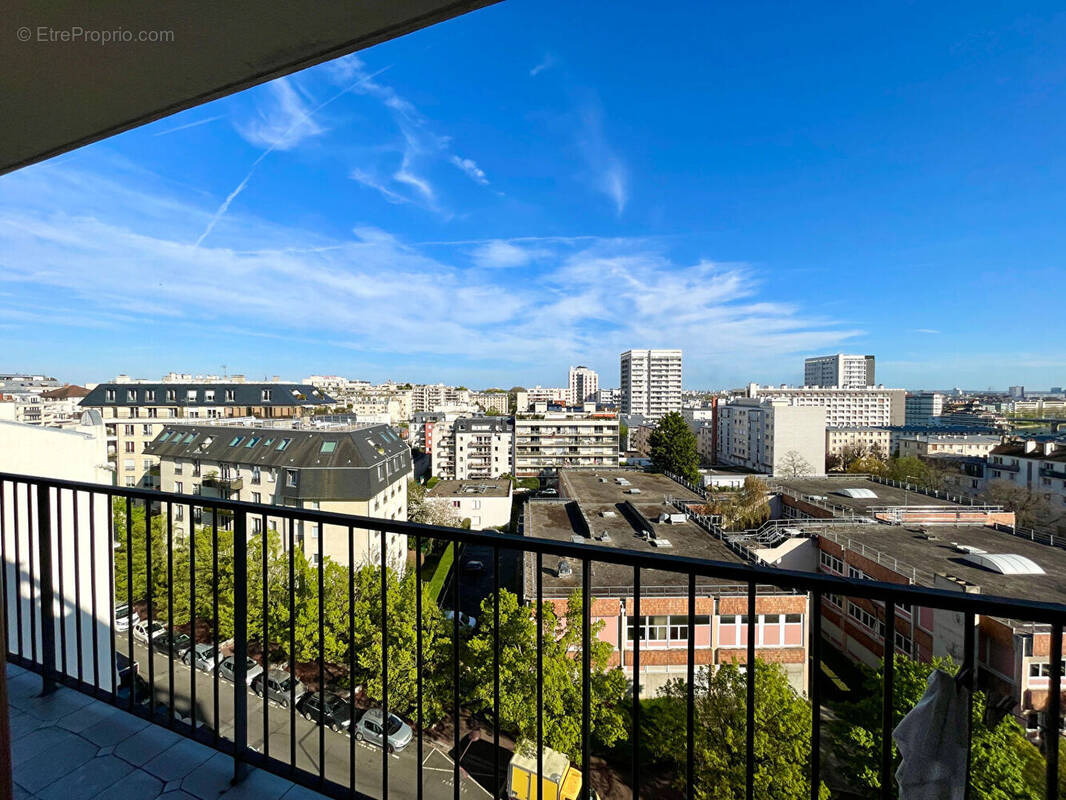Appartement à CHARENTON-LE-PONT