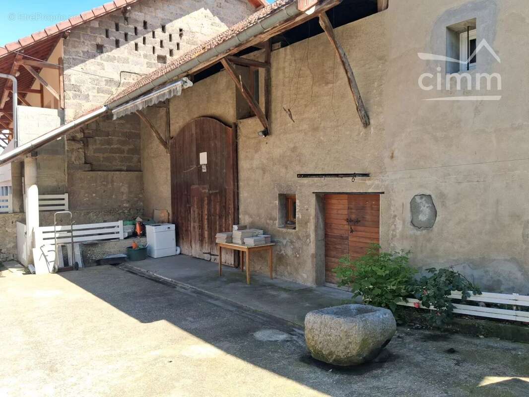 Maison à CHAPAREILLAN