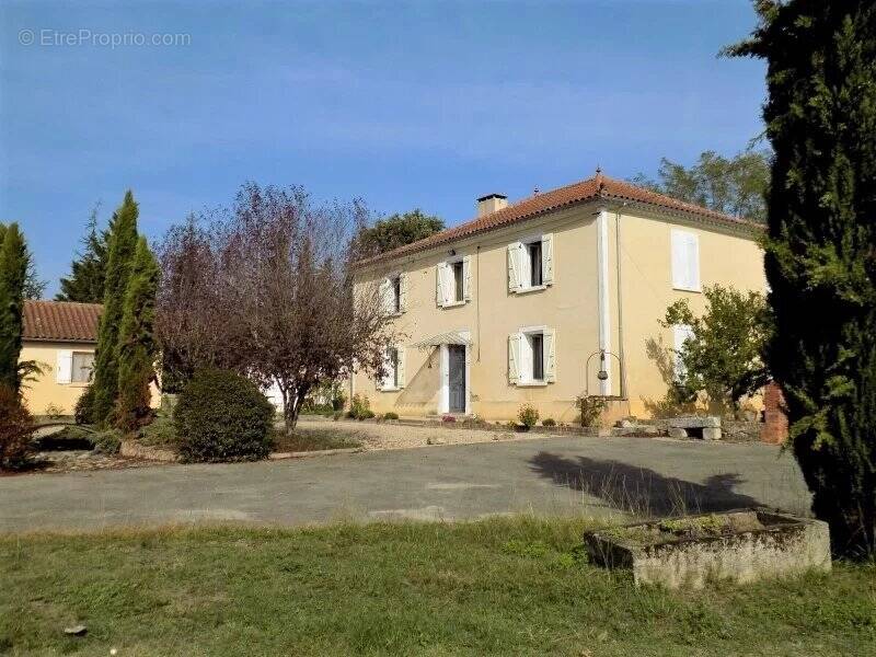 Maison à SEISSAN