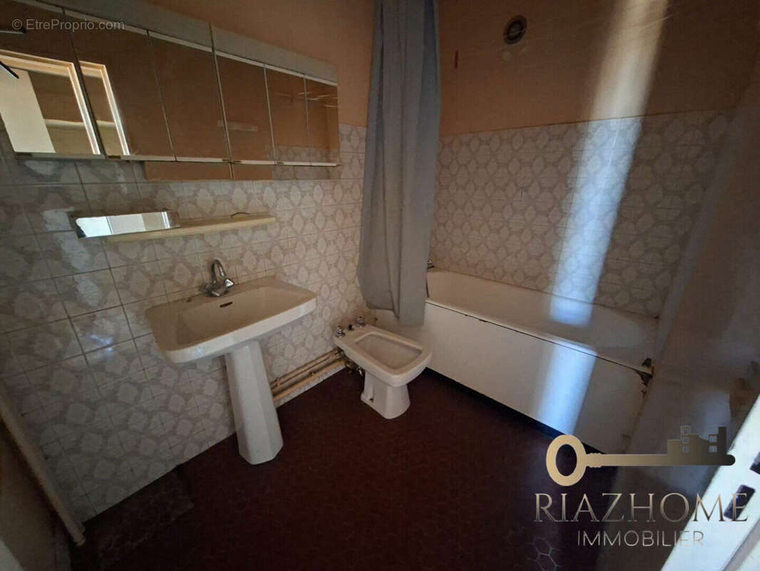 Appartement à LE BOURGET