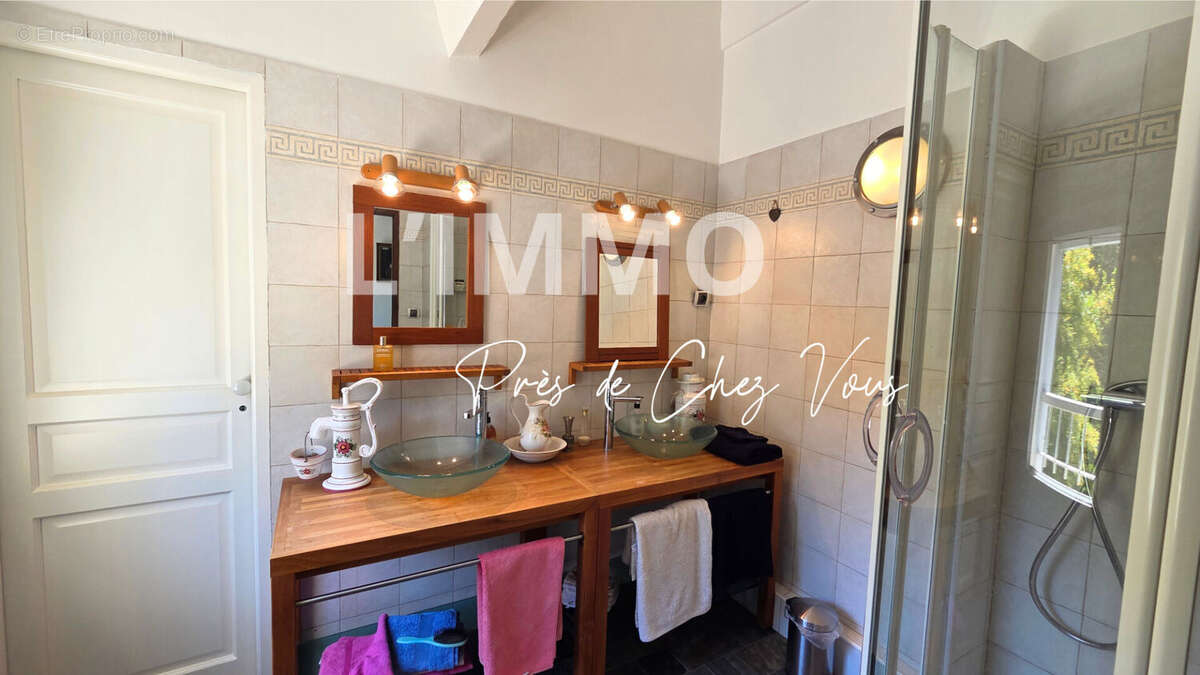 Mas de Prestige sur Auriol 200m² avec 4000m² de terrain - photo 13