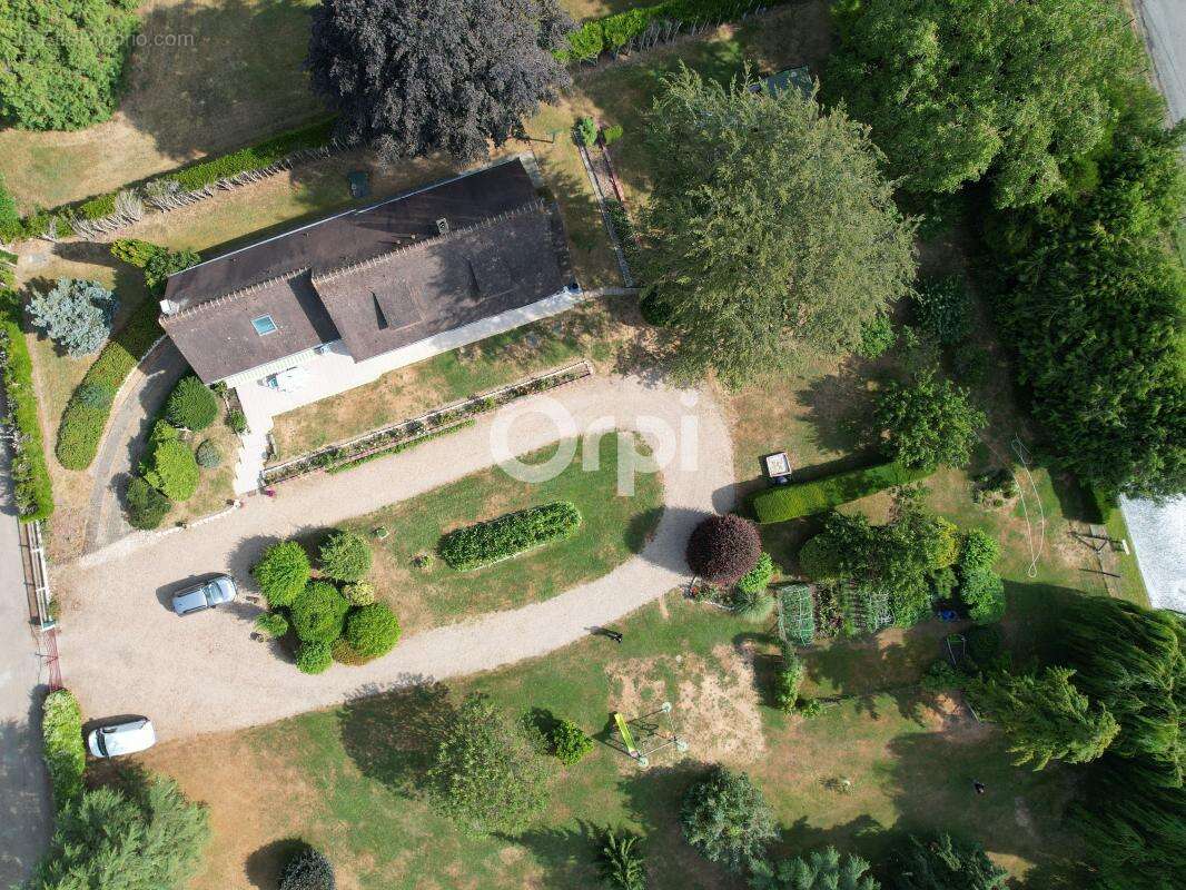 Maison de caractère avec appartement indépendant et bras de rivière – Entre Conches-en-Ouche et Évreux - photo 2