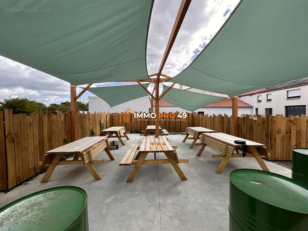 Autre à SAINT-MACAIRE-EN-MAUGES