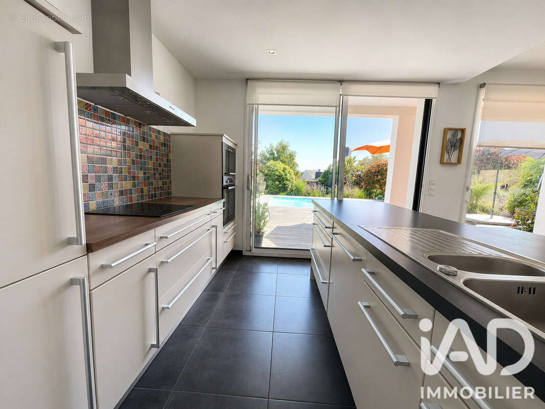 Maison 137 m² à Plomeur  - photo 3