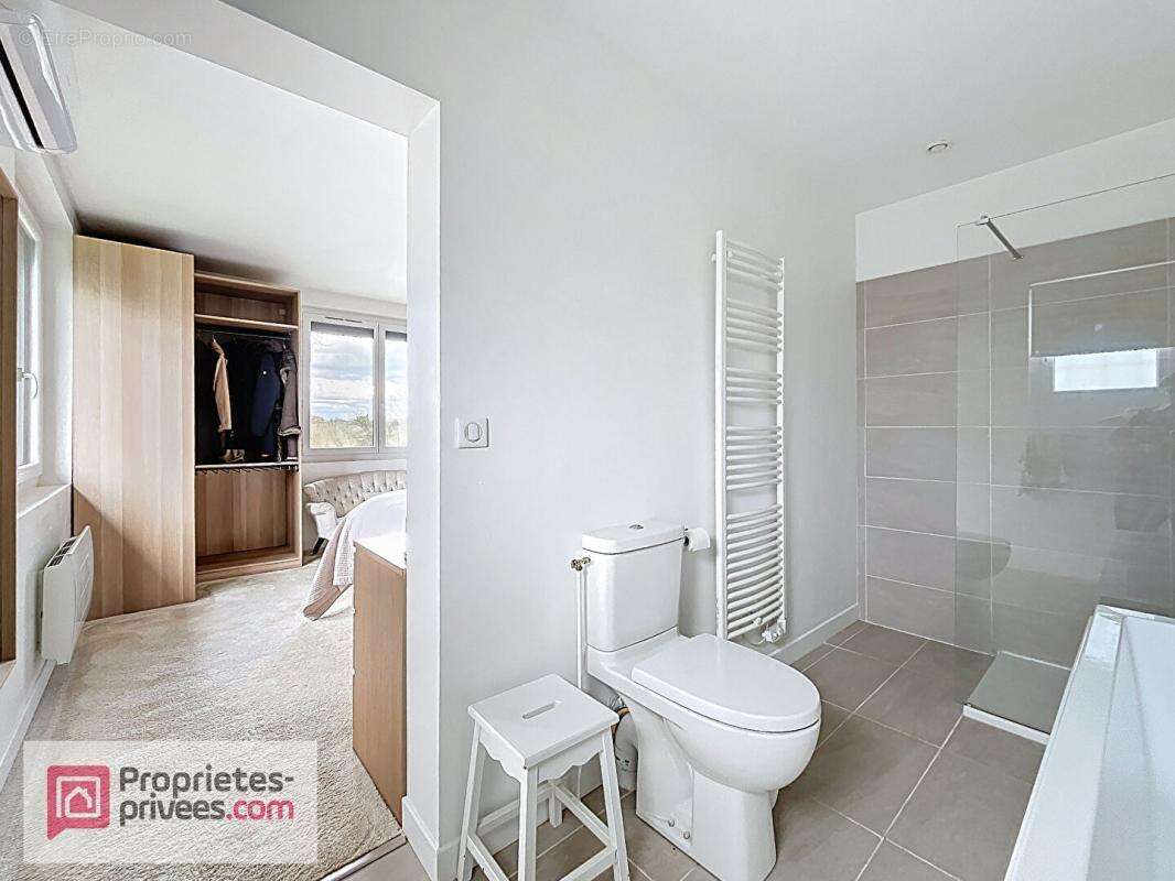 Maison à SAINT-SULPICE