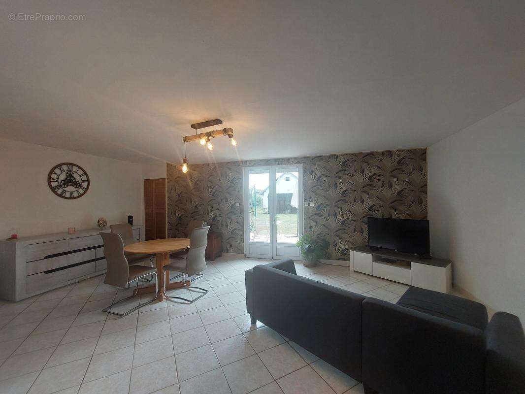 Maison à LE FIDELAIRE